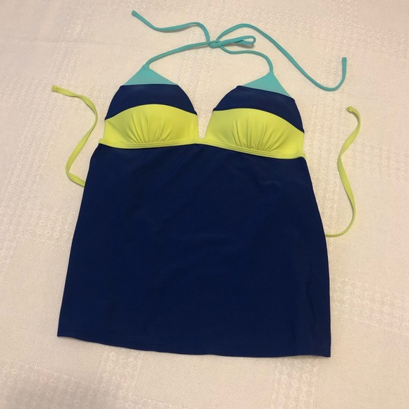 Other - Beautiful top bedding suit